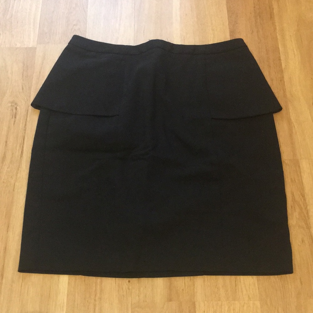 Premise Black skirt size6 like new